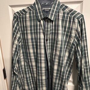 Arrow Men's Blue and White Plaid Shirt